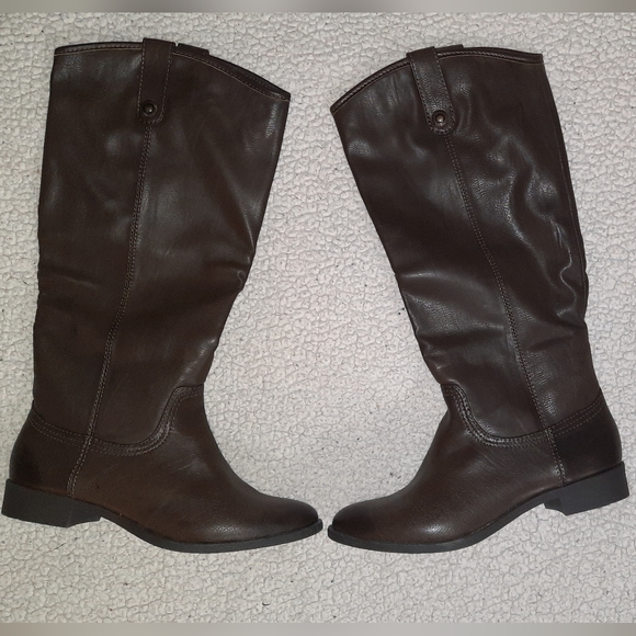 NIB 7.5 Sonoma Brown Pull on BOOTS Women's stylish! - Picture 1 of 5